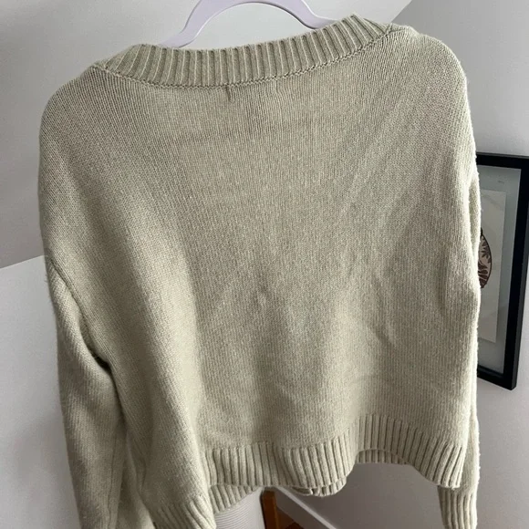 Knit Button-up Cardigan - Picture 3 of 3